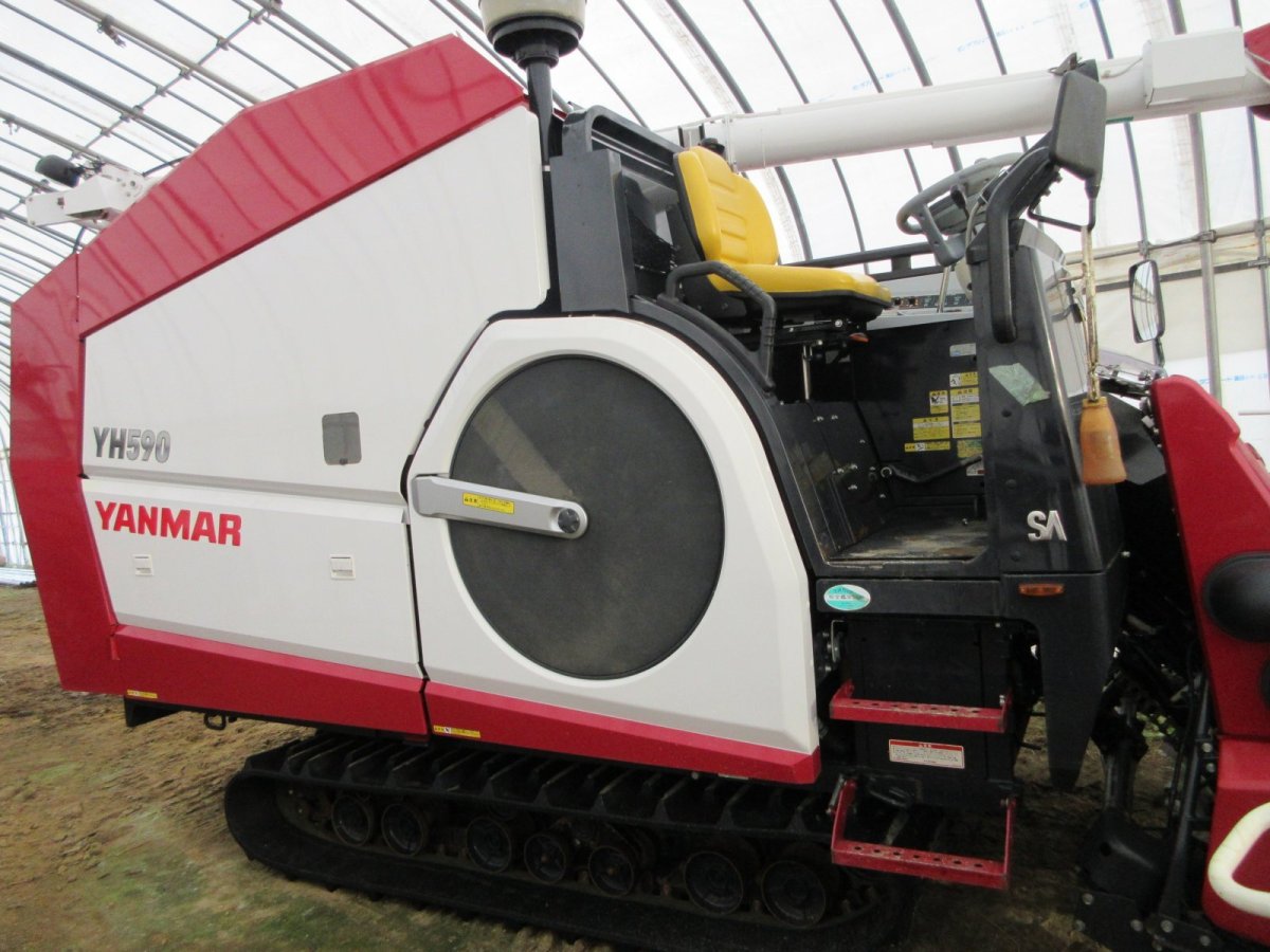 画像1: ヤンマーコンバイン　YH590 (1)